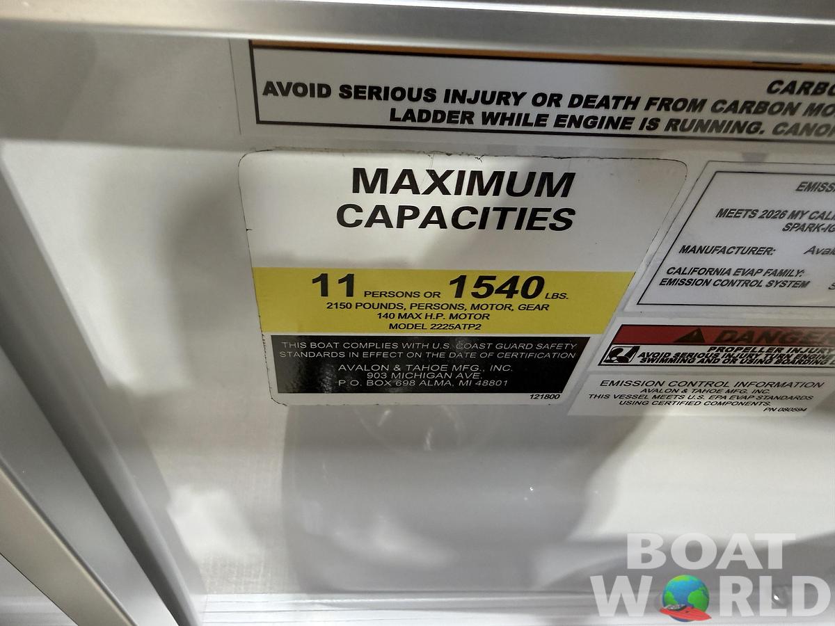 2026 Tahoe Sport VRB 2385 Swingback & 4-Stroke $34995
