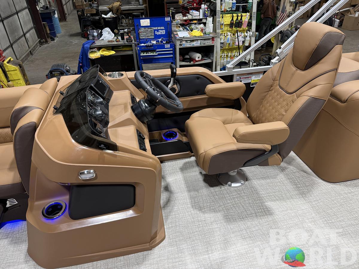 2026 Tahoe Pontoons LTZ 2385 Quad Lounge Tritoon