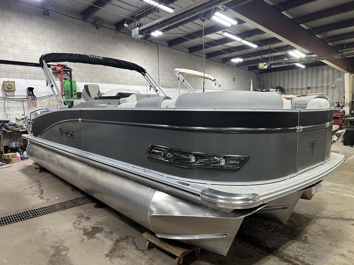 2025 Tahoe Pontoons Cascade 2385 Cruise Rear Bench Tritoon & Honda 225HP 4-Stroke EFI