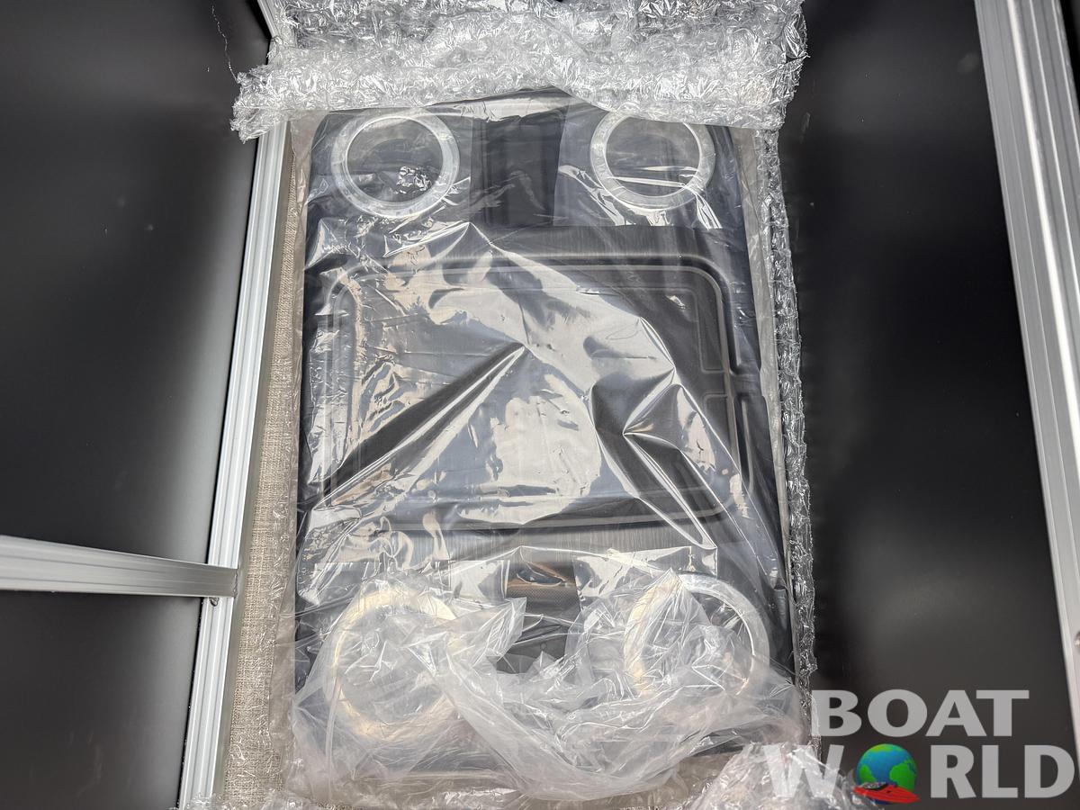 2026 Tahoe LTZ 2185 Cruise Pontoon