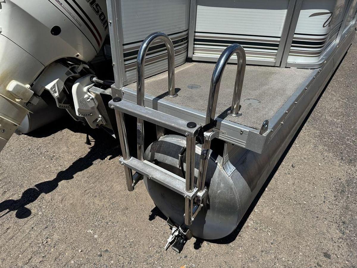 Used 2003 Weeres 220 Sun Deck SE Pontoon