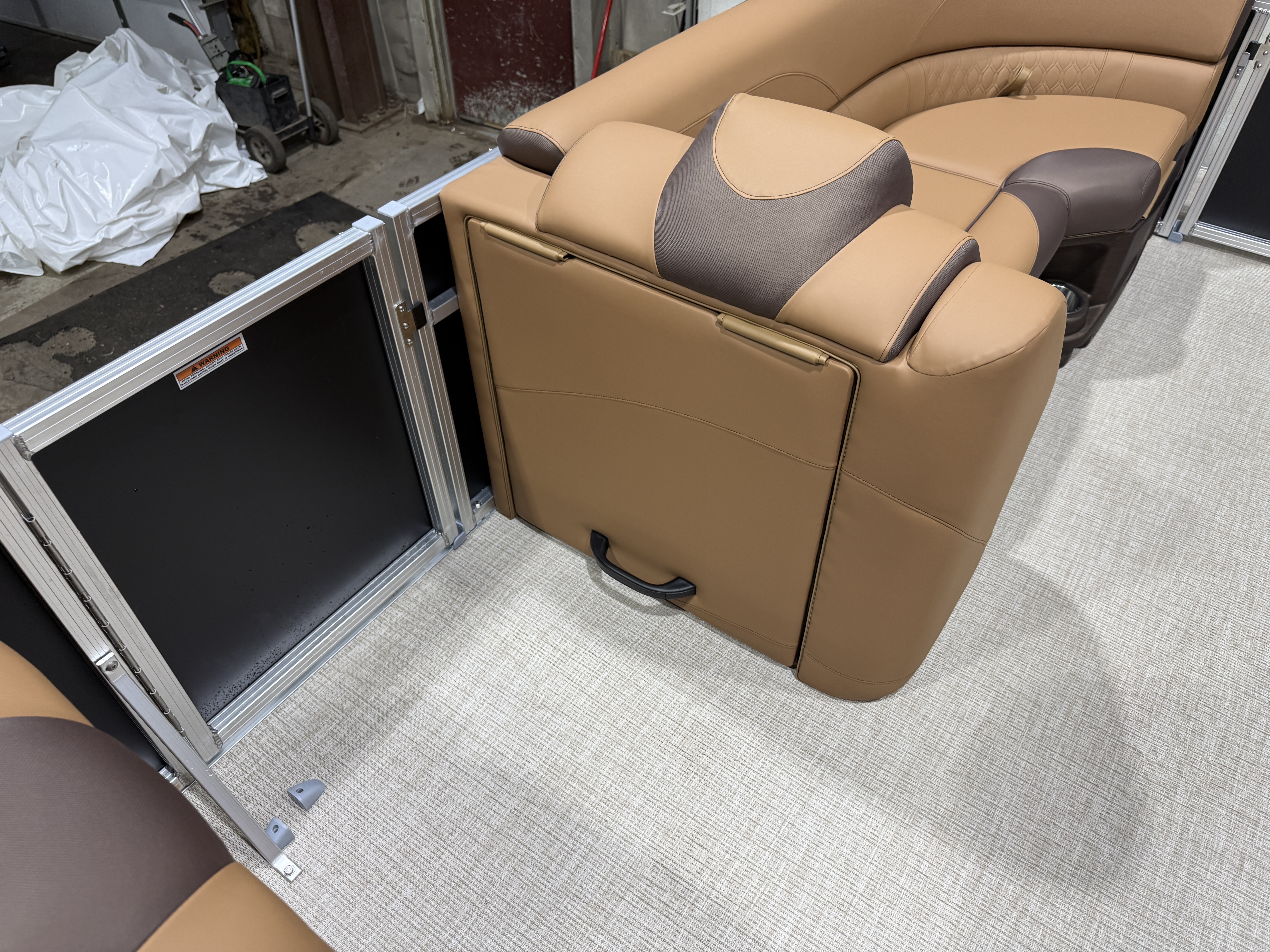 2027 Tahoe LTZ 2385 VRB SE Swingback Pontoon $42995