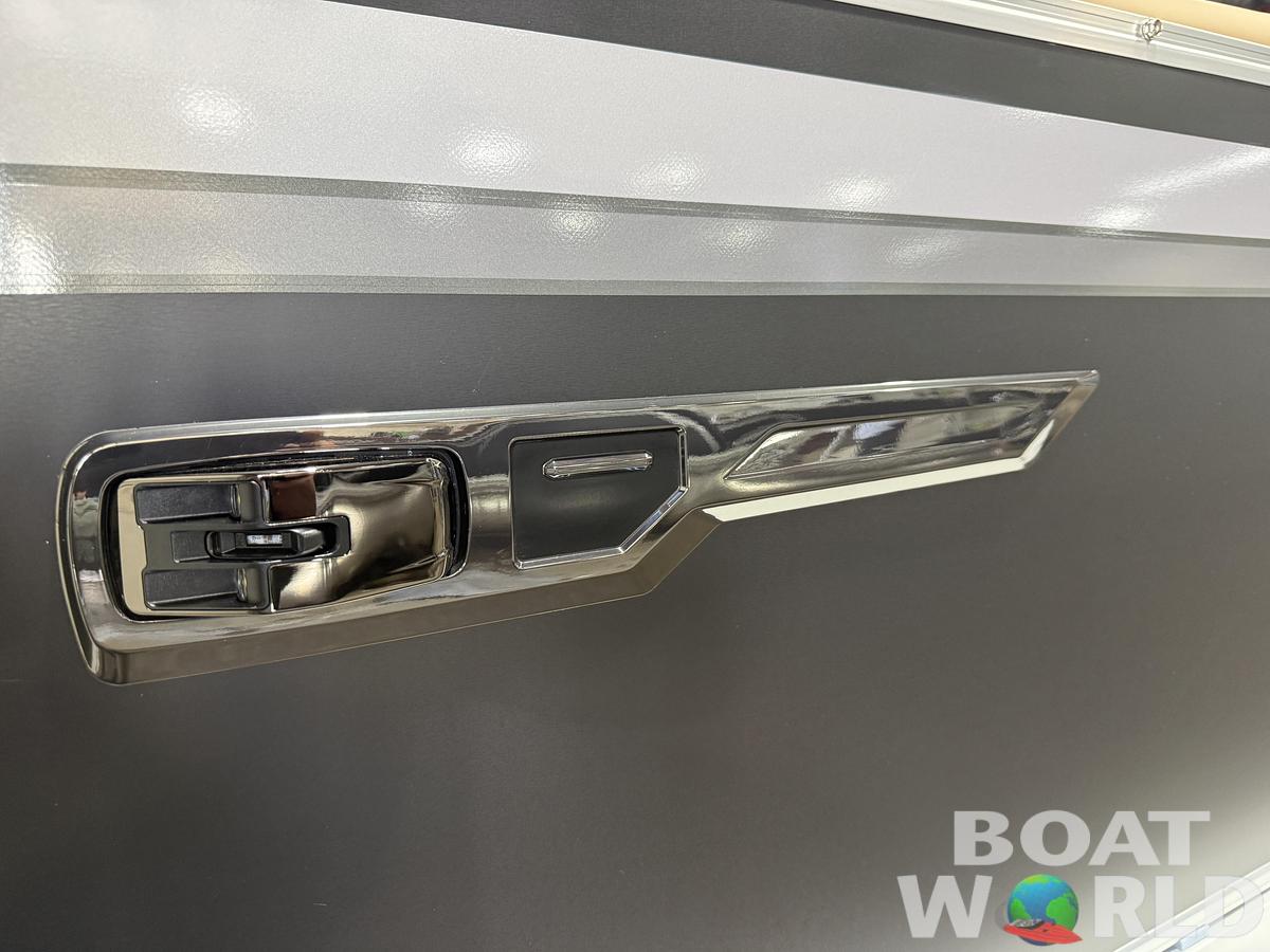 2027 Tahoe Sport Rear Fish 2385 & 4-Stroke $37995