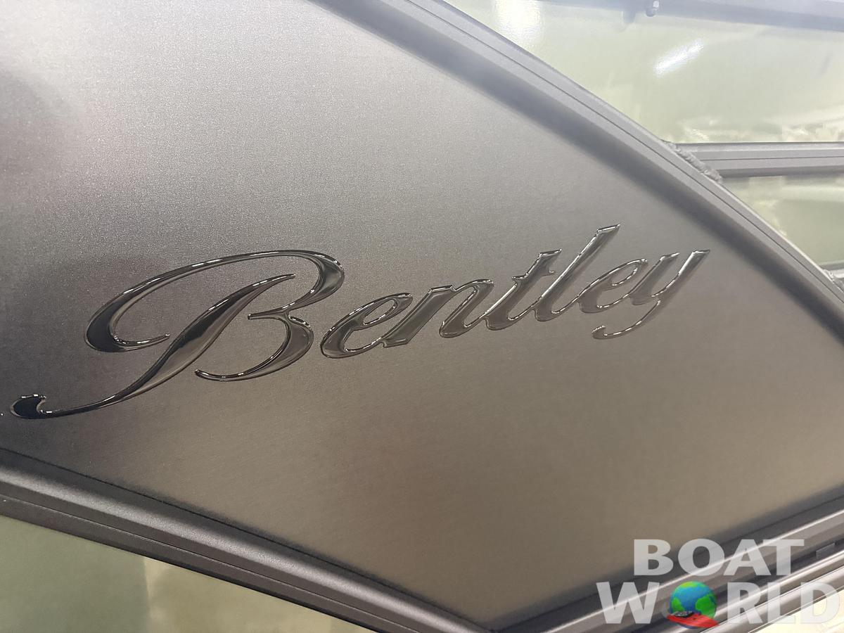 2026 Bentley Pontoons Elite 223 Admiral Quad Lounge Tritoon
