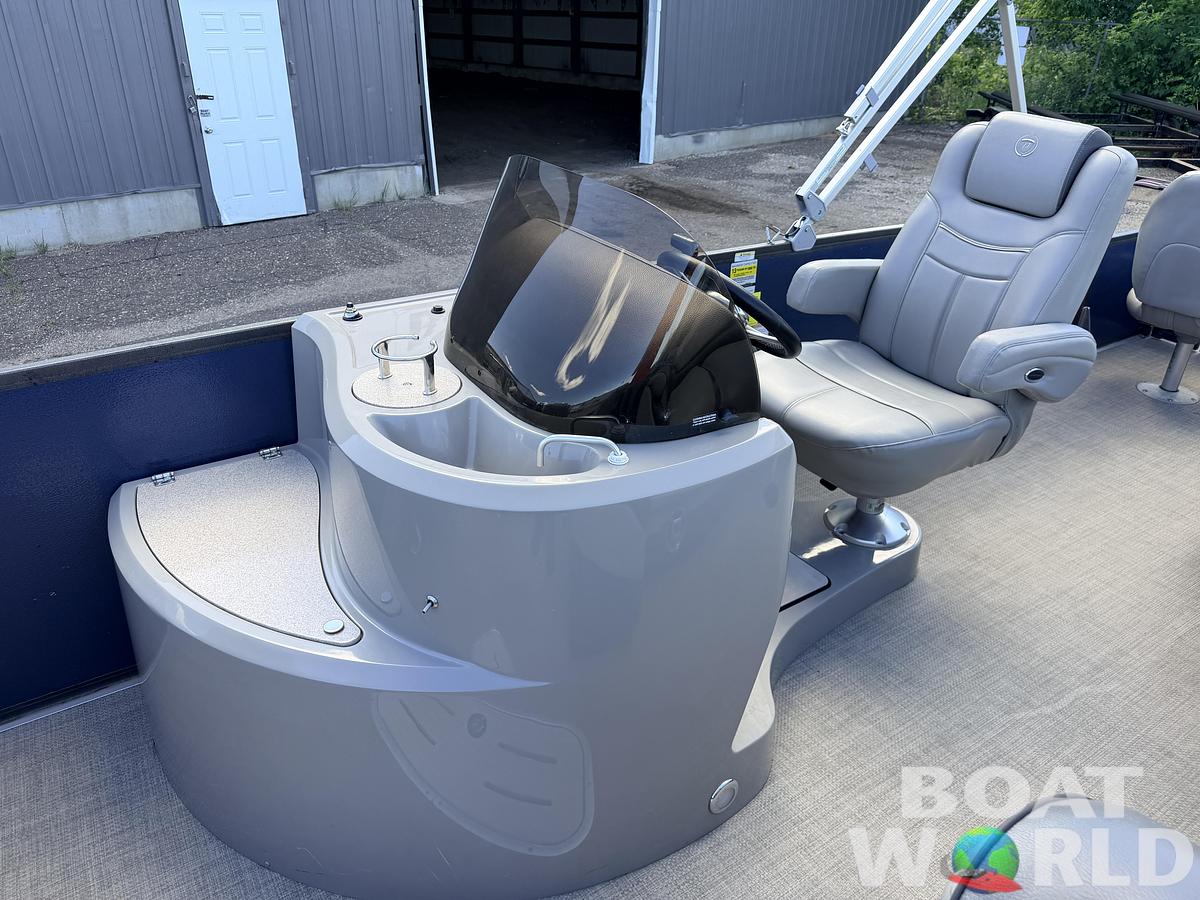 Used 2016 Premier 220 Explorer Tritoon & 175HP Yamaha 4Stroke - $39,995