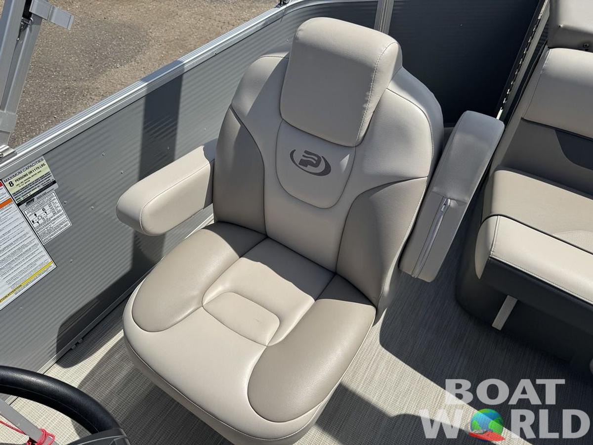 Used 2020 Princecraft Vectra 19 Pontoon