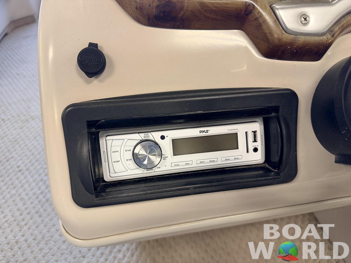 Used 2007 Princecraft  20 Versailles Pontoon & 60HP Mercury 4Stroke - $14,995