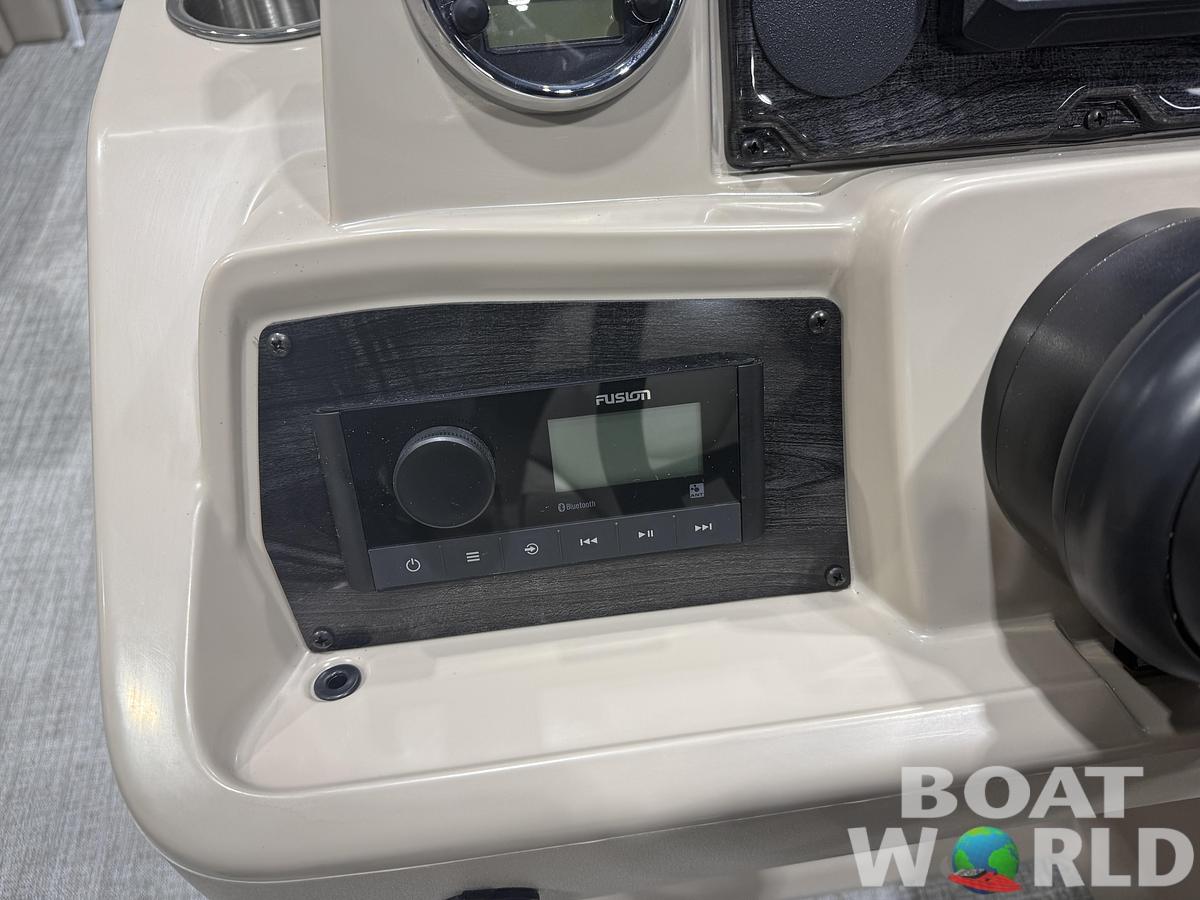 2026 Tahoe Sport Fish & Cruise 23E80 Pontoon $33995