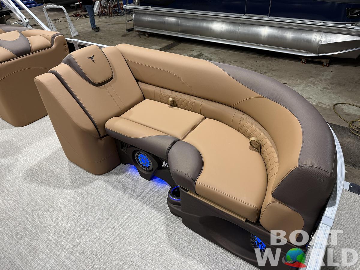 2026 Tahoe LTZ VRB Swingback Tritoon & Honda $51995