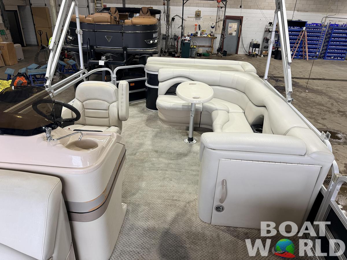 Used 2010 Starcraft StarDeck 8522 & 50HP Mercury 4Stroke -$14,995
