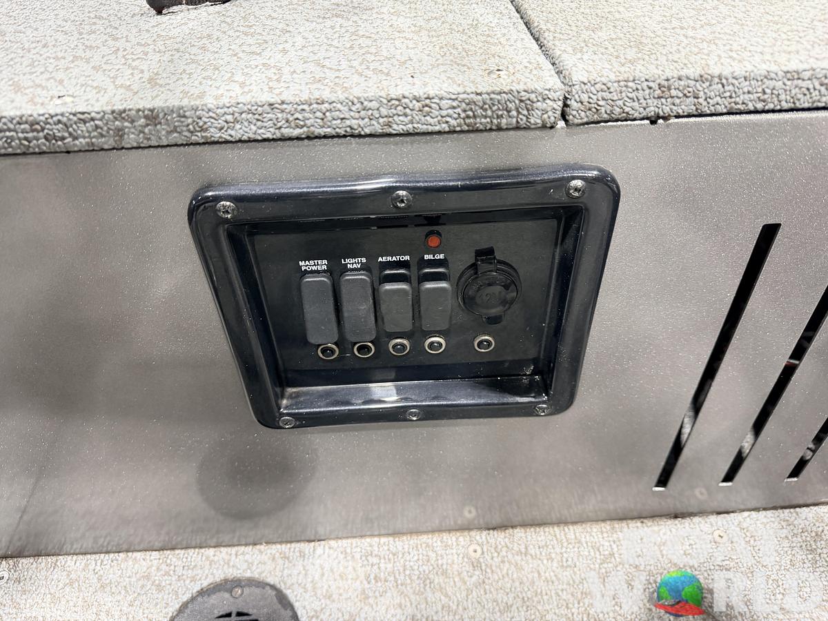 Used 2021 Crestliner 1650 Discovery Aluminum Fishing Boat - $13,995