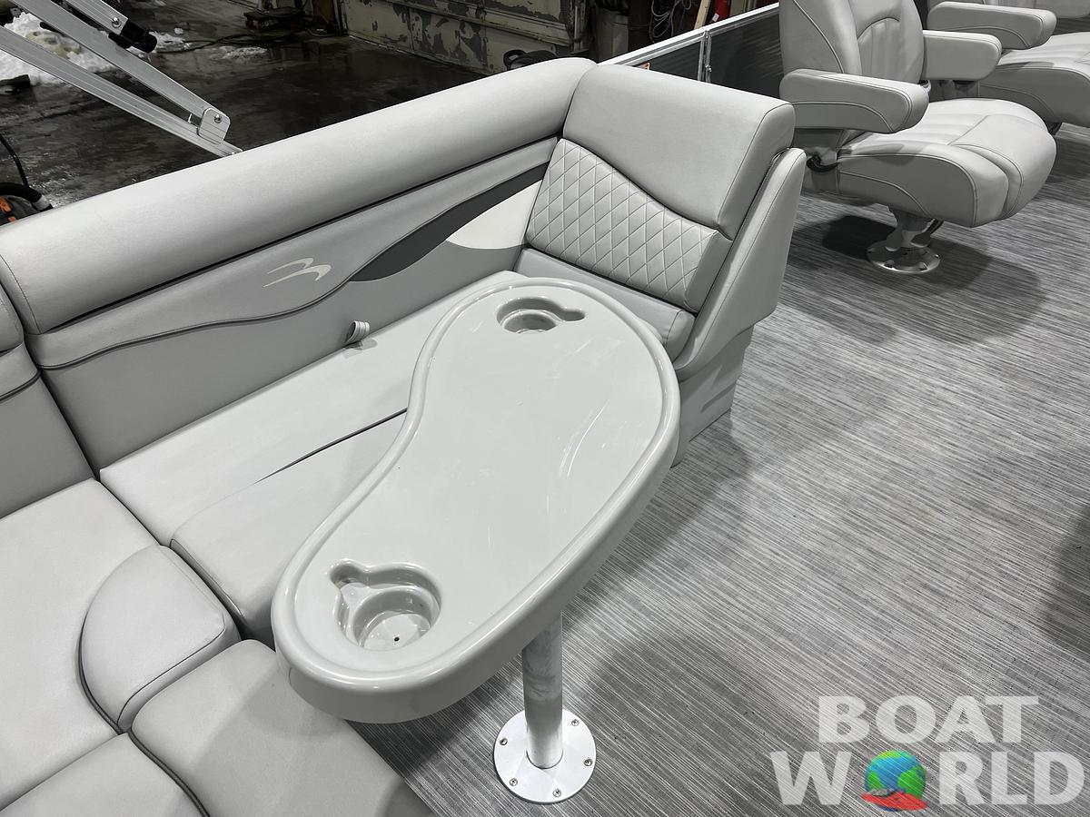 Used 2023 Bennington 21 SLCP Pontoon