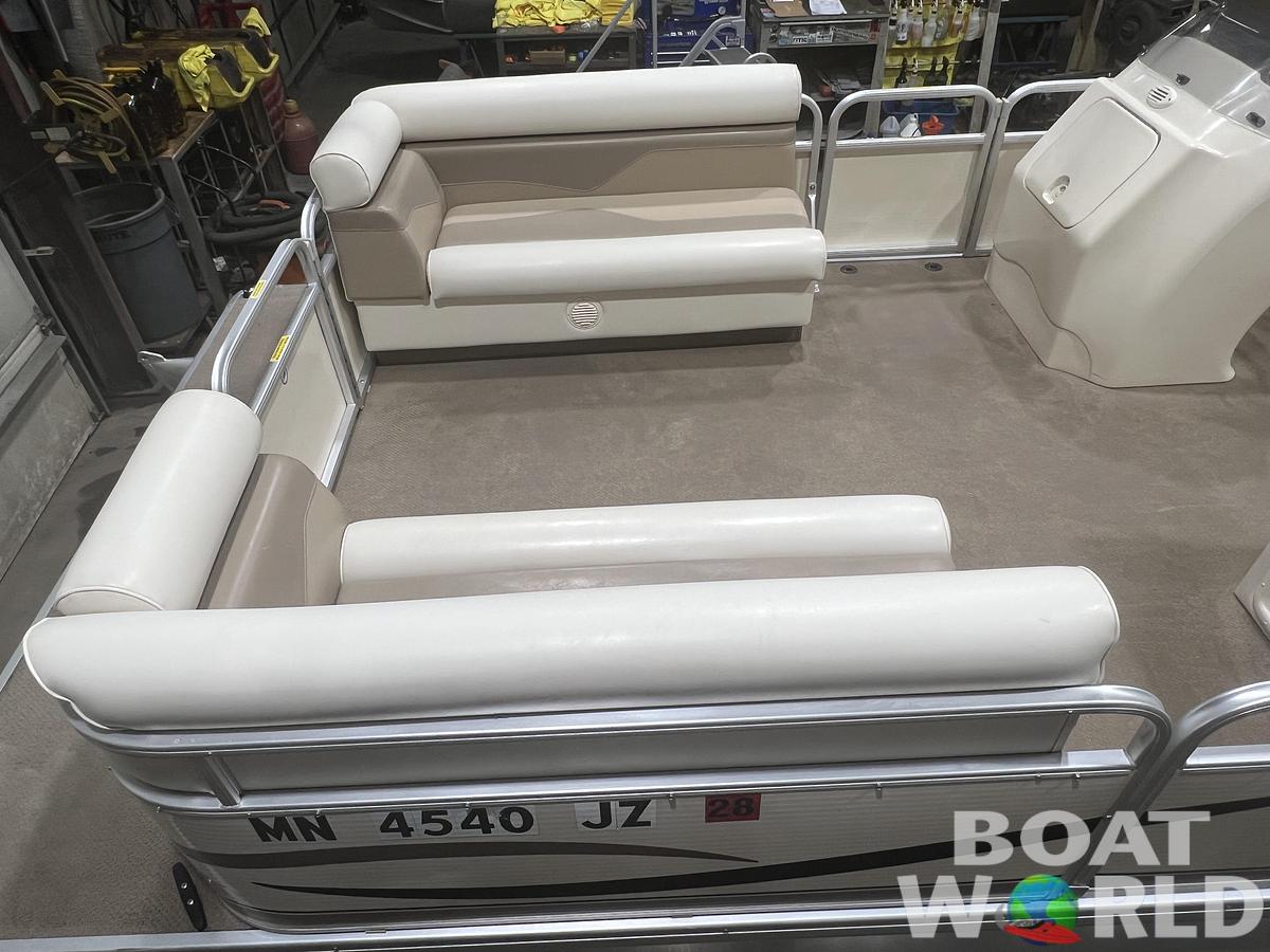 Used 2005 Sweetwater Tuscany 2286 & 40HP Yamaha 4Stroke -$12,995