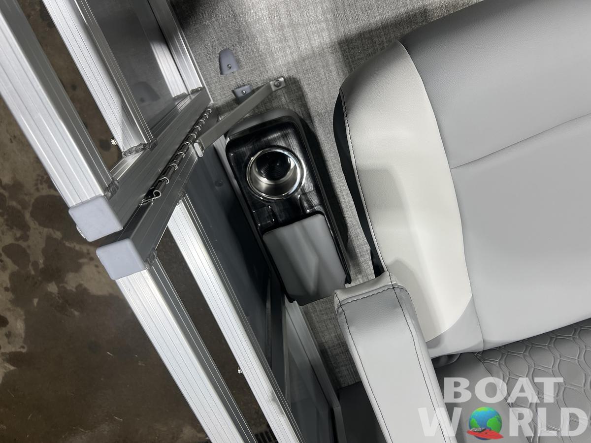 2026 Tahoe Pontoons Sport 2180 Quad Lounge