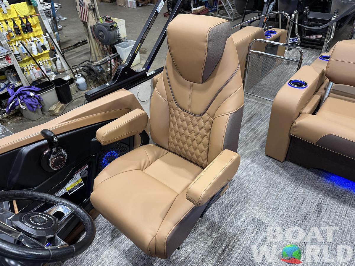 2026 Tahoe Pontoons Cascade 2385 Swingback (VRB) Tritoon 