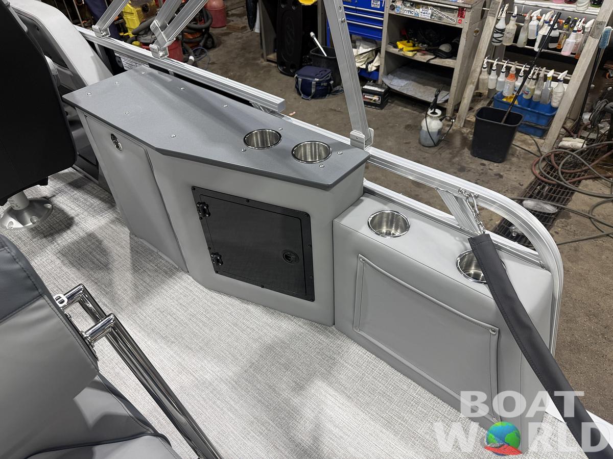 2026 Tahoe Pontoons LTZ 2185 Cruise Rear Bench (CRB)