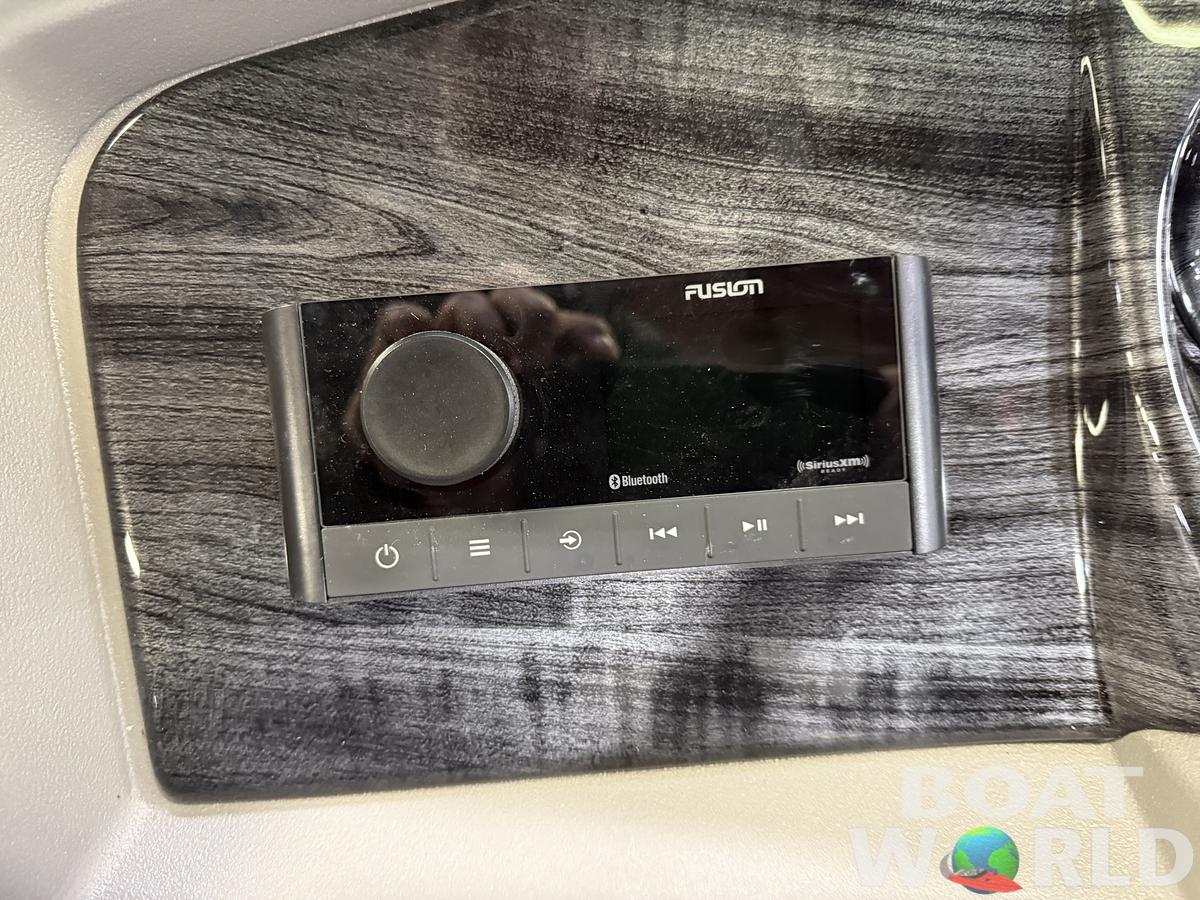 2025 Tahoe Pontoons LTZ 2385 Swingback (VRL) & Honda 4-Stroke EFI