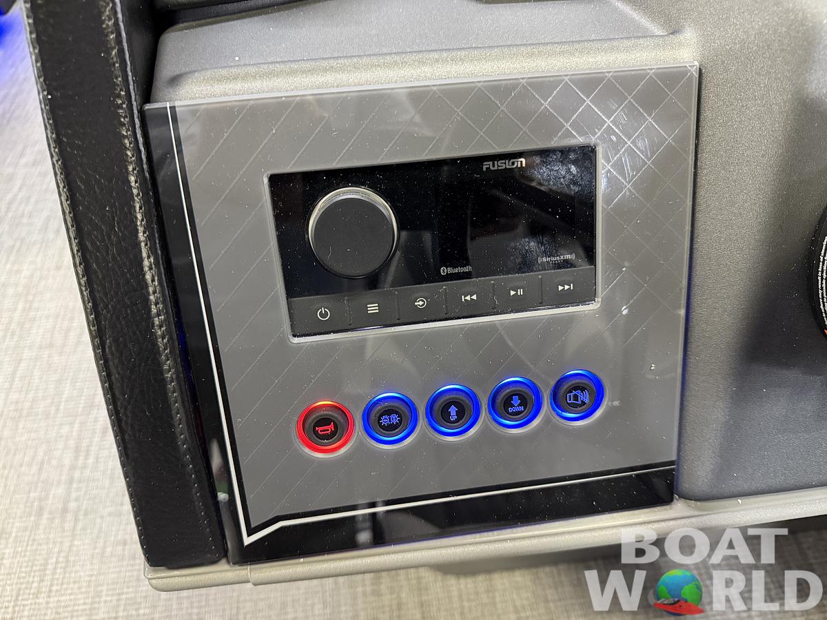 2025 Tahoe Pontoons Cascade 2385 Quad Lounge Shift Flip Tritoon & Honda 4-Stroke EFI