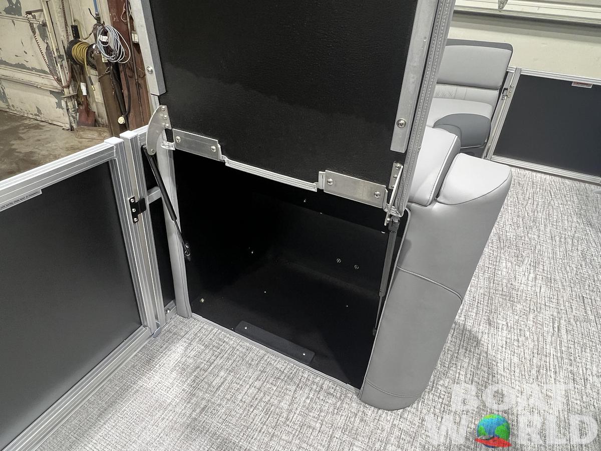 2026 Tahoe Pontoons LTZ 2385 Elite Cruise Tritoon 