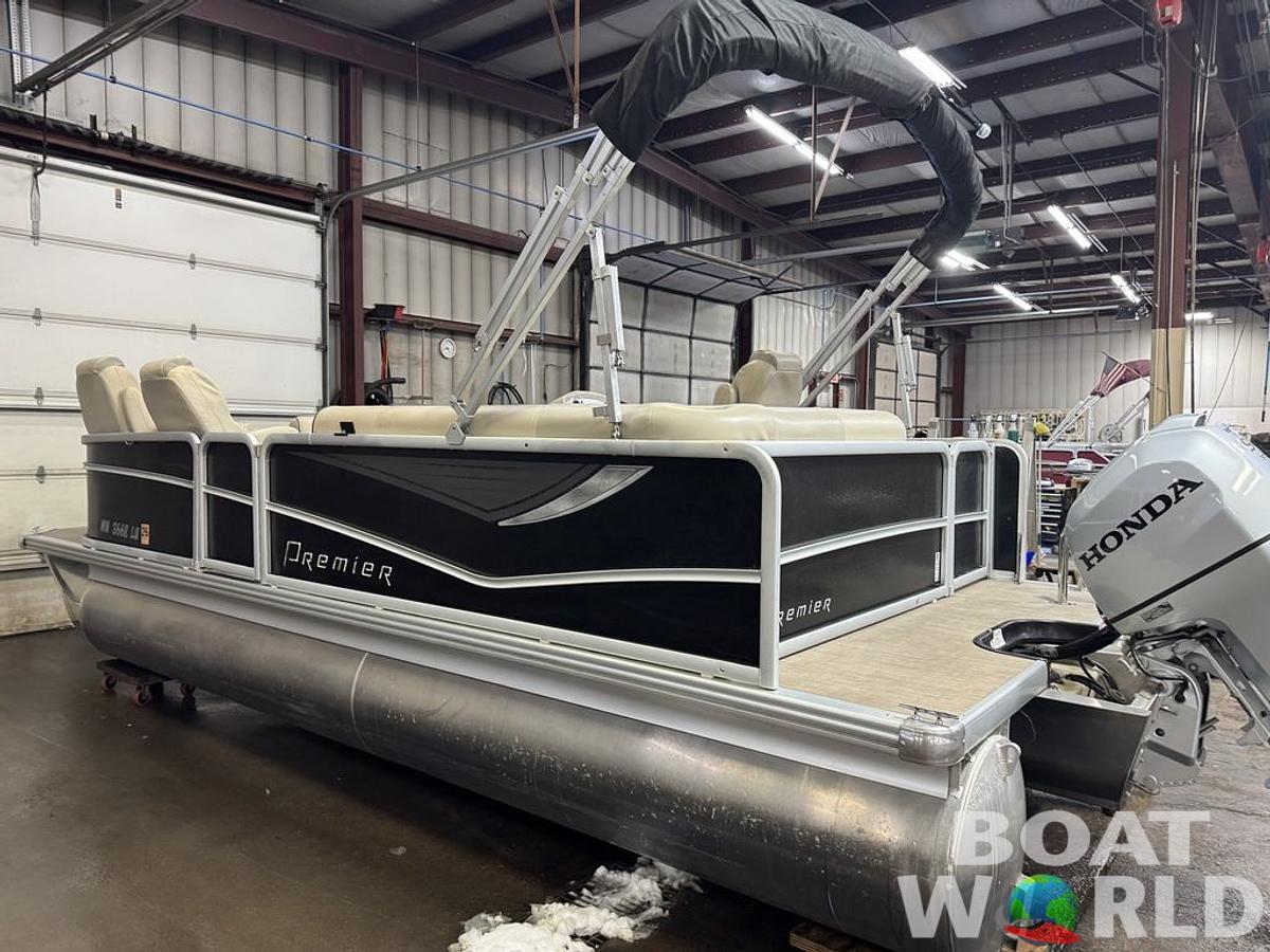 Used 2018 Premier SunSpree 220 DL Pontoon