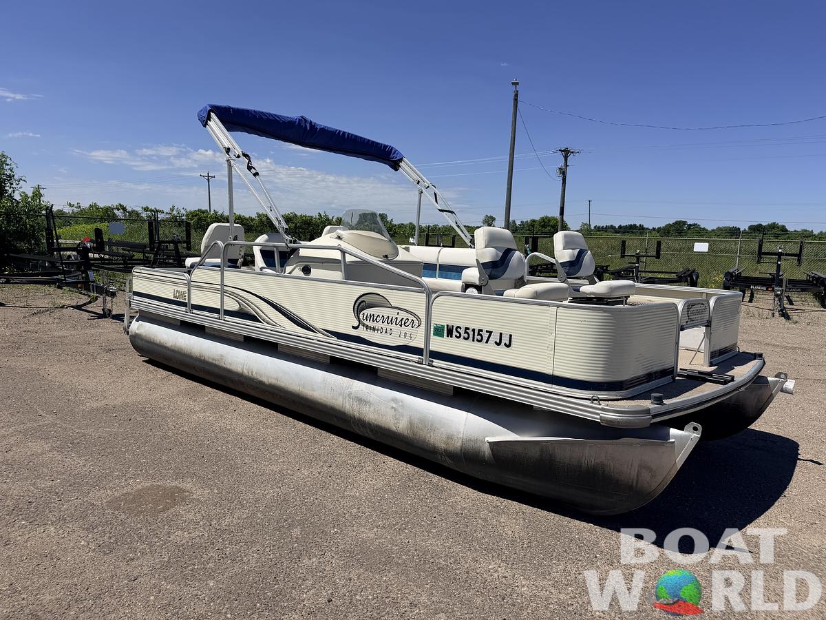 Used 2001 Lowe SunCruiser Trinidad 204 & 50HP Mercury 4Stroke -$11,995