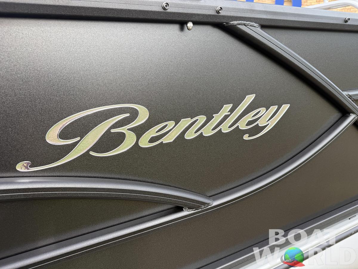 2026 Bentley Pontoons Legacy 200 Swingback Pontoon