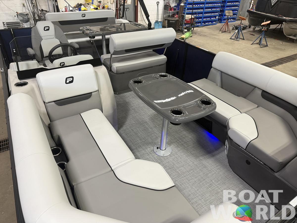 2027 Princecraft Vectra 21 RL Swingback Dinette $34995