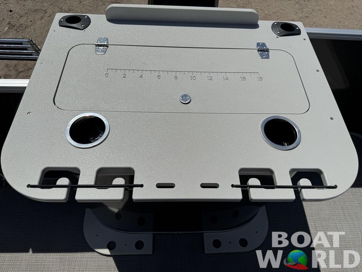 Used 2023 Sylvan 820 Party Fish Pontoon