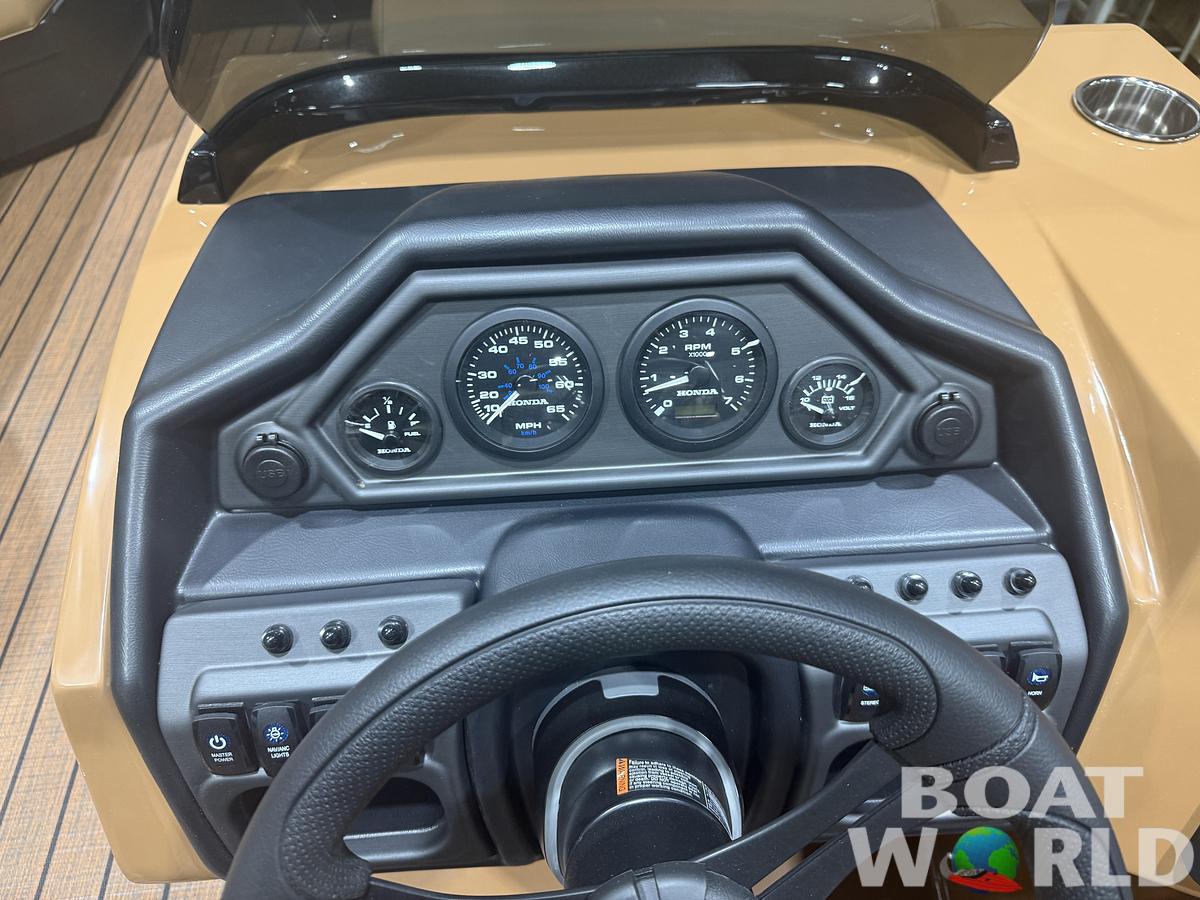 2026 Bentley Legacy 220 Navigator Quad Lounge Pontoon $36995