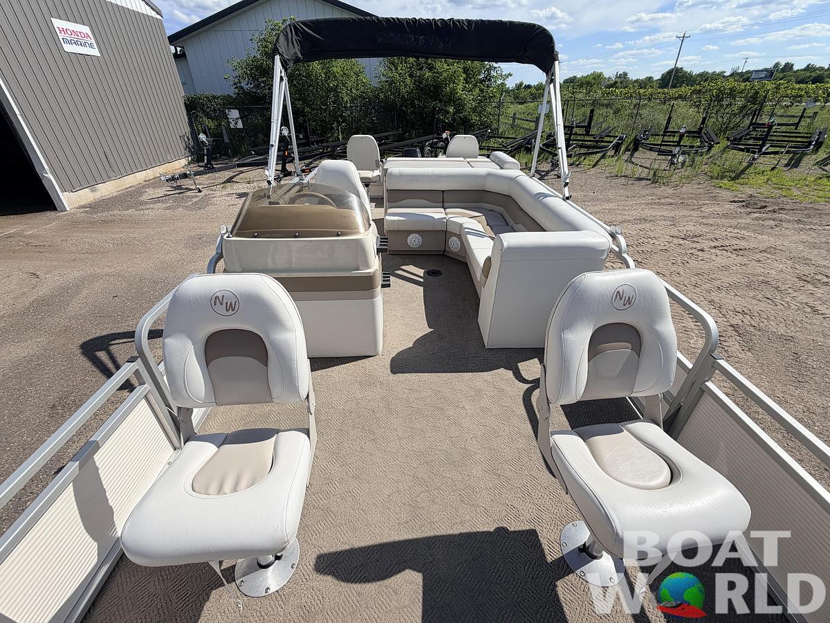 Used 2002 Northwoods 2223 Escapade & 40HP Mercury Bigfoot 4Stroke -$13,995