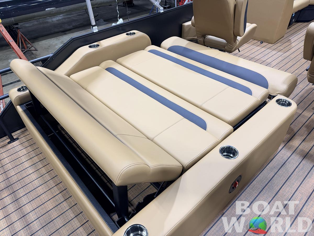 2026 Bentley Legacy 220 Swingback Pontoon $38995