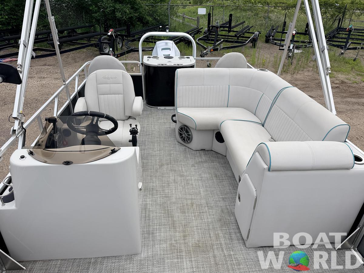 Used 2019 Qwest 822 LS Tritoon & 150HP Honda 4Stroke -$29,995