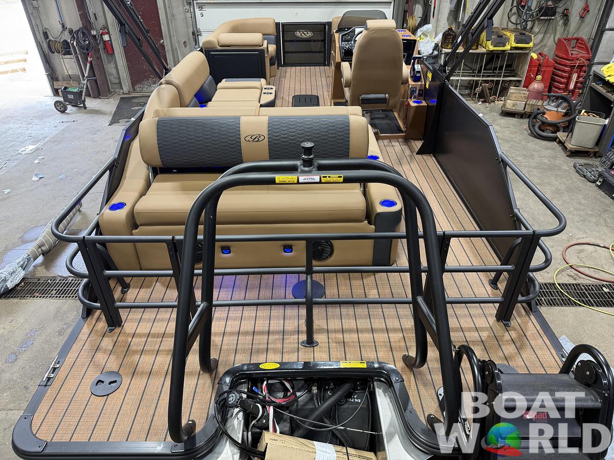 2027 Bentley Elite 223 Lounge Swingback Tritoon $66,995