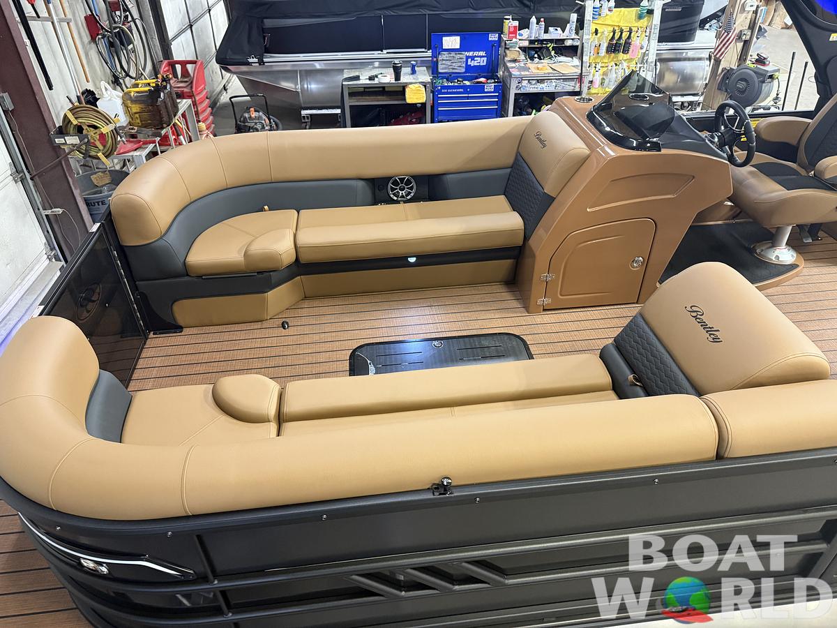 2026 Bentley Pontoons Elite 253 Admiral Quad Lounge Tritoon & 4-Stroke EFI