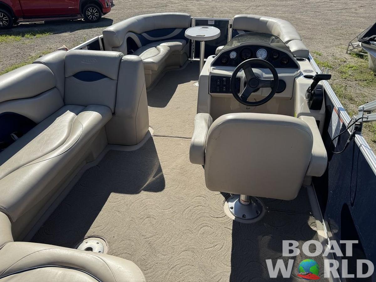 Used 2016 Sylvan 820 Cruise Pontoon