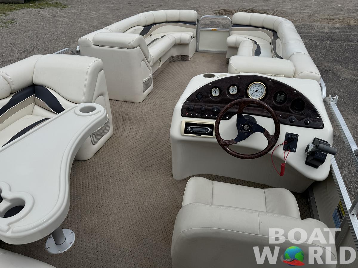 Used 2004 Bennington 2250 RL