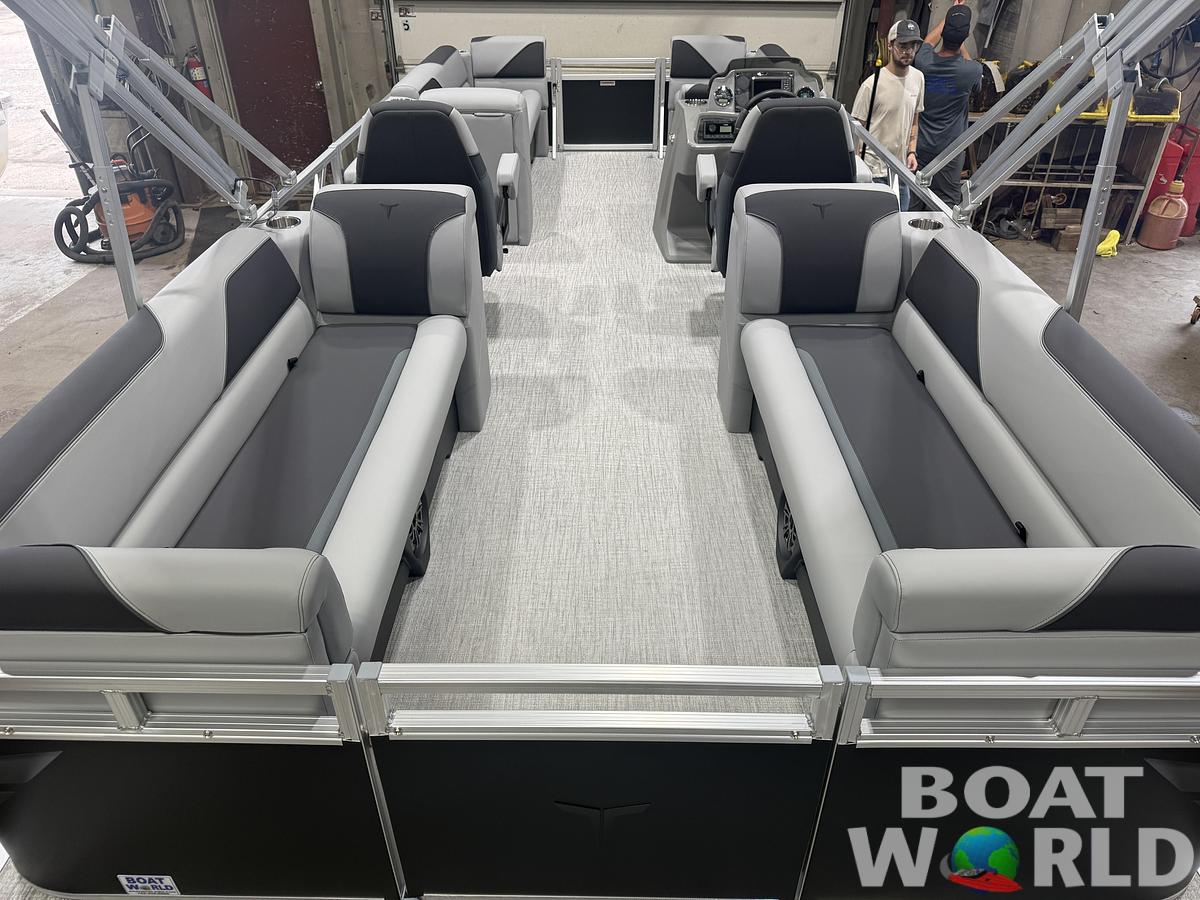 2027 Tahoe Sport 2380 Quad Lounge & 4-Stroke $32995