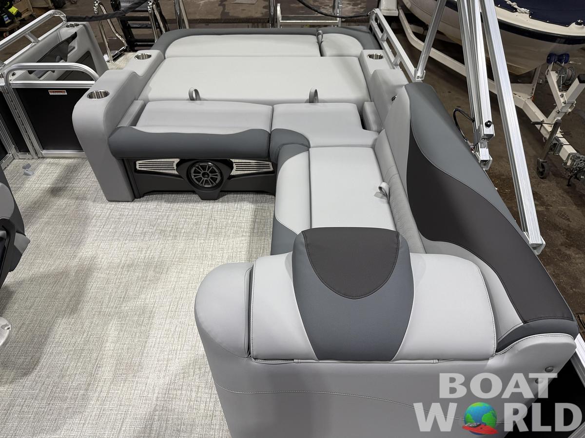 2027 Tahoe LTZ 2385 VRB SE Swingback Pontoon $42995