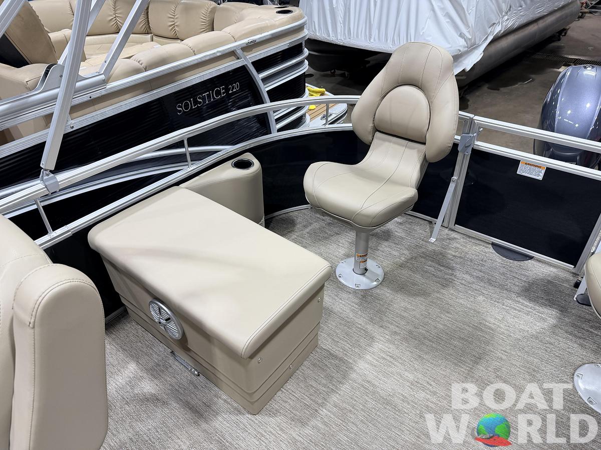 Used 2022 Starcraft LX 20 Fish & Cruise Pontoon