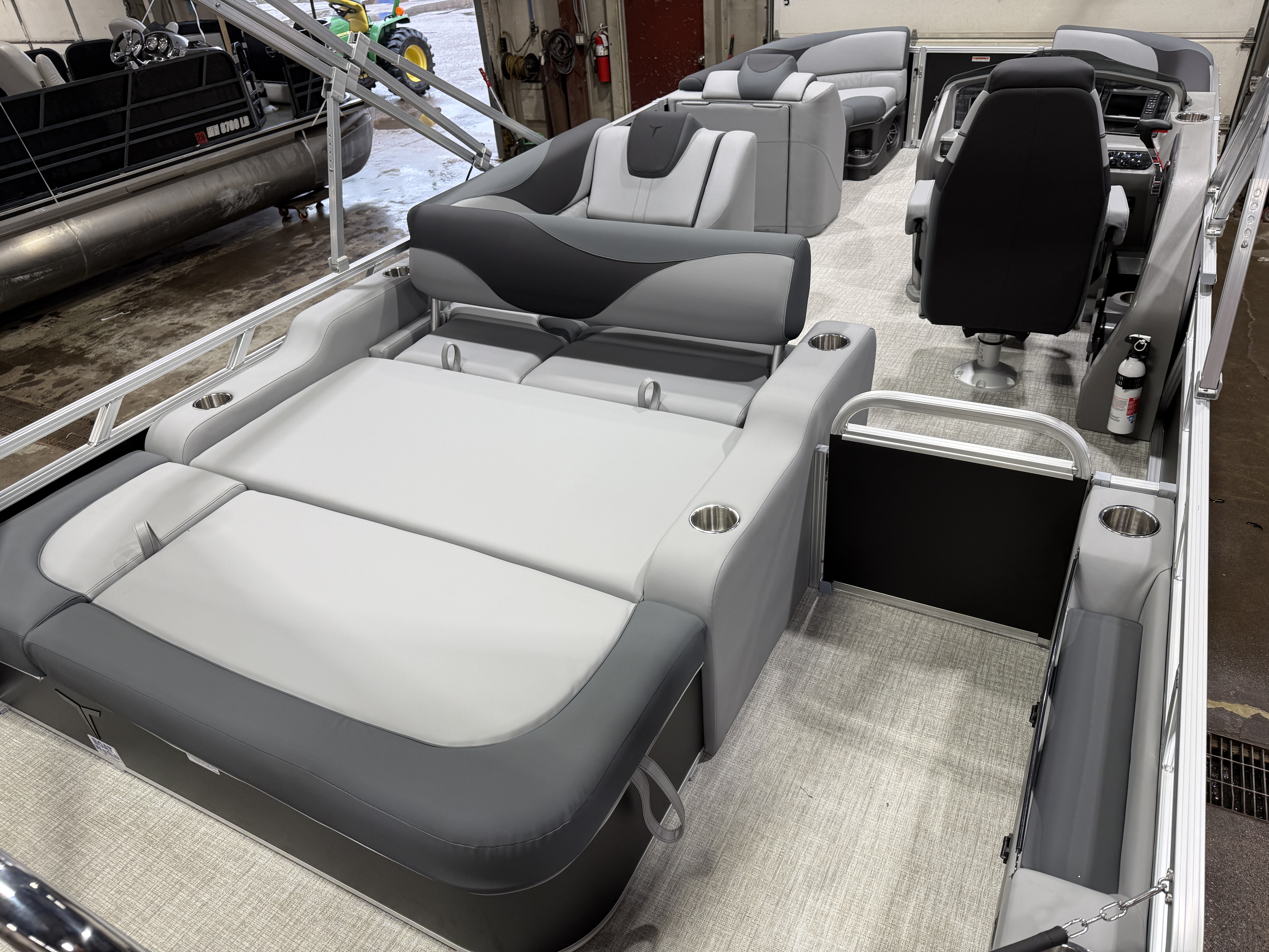 2027 Tahoe LTZ 2385 VRB SE Swingback Pontoon $42995