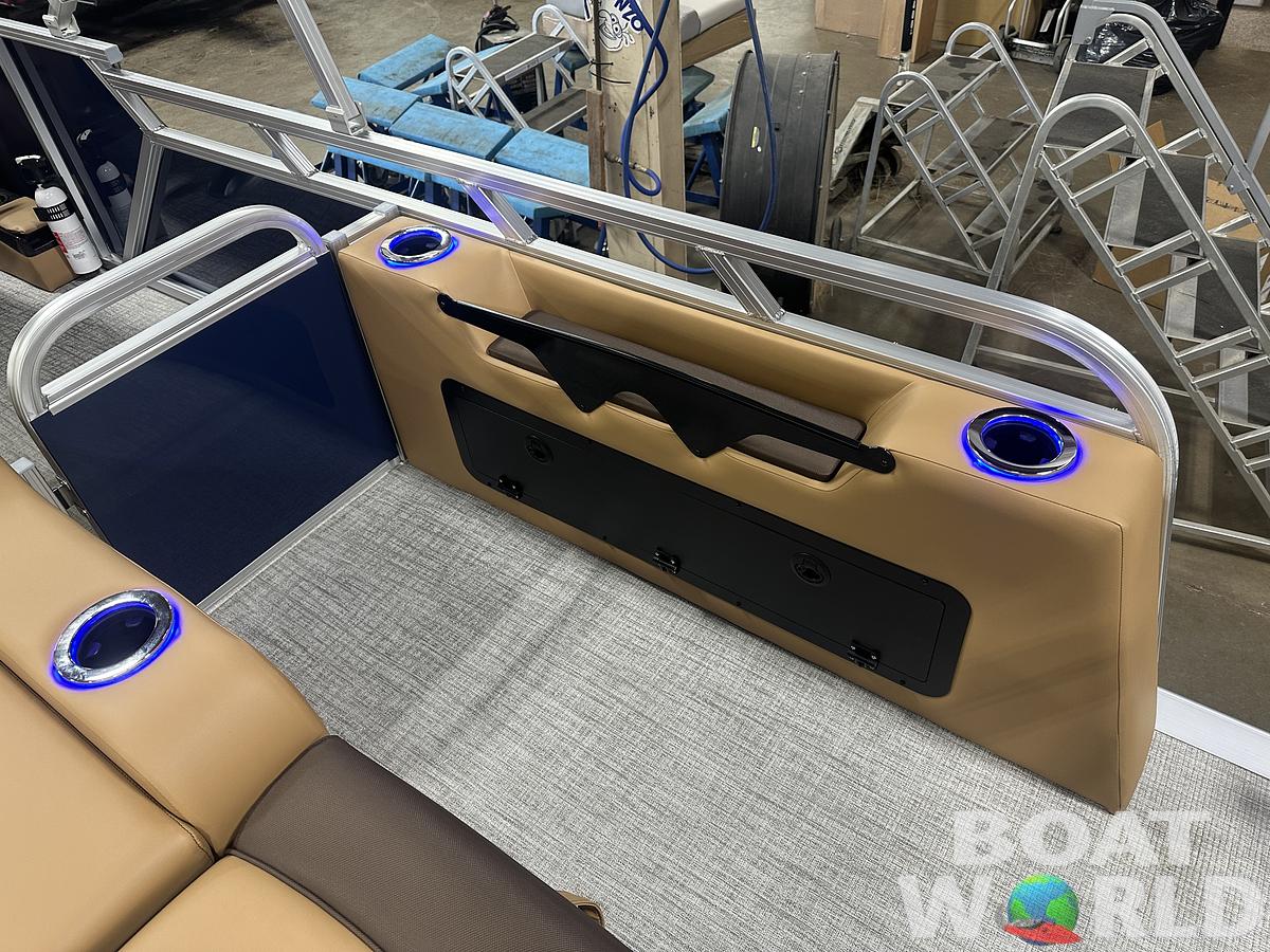 2025 Tahoe Pontoons LTZ 2385 Swingback (VRB) Windshield Tritoon & Honda 4-Stroke EFI