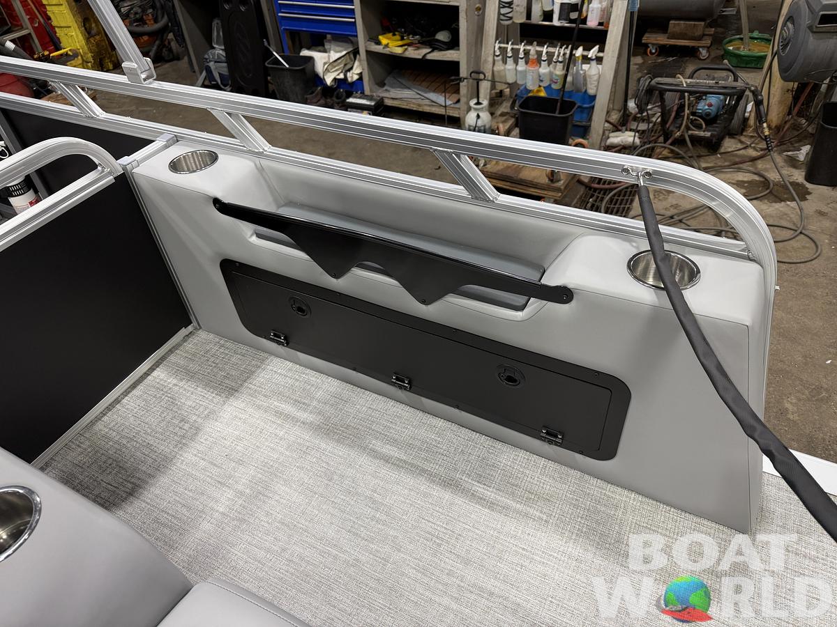 2026 Tahoe Pontoons Sport 2185 Swingback (VRB)