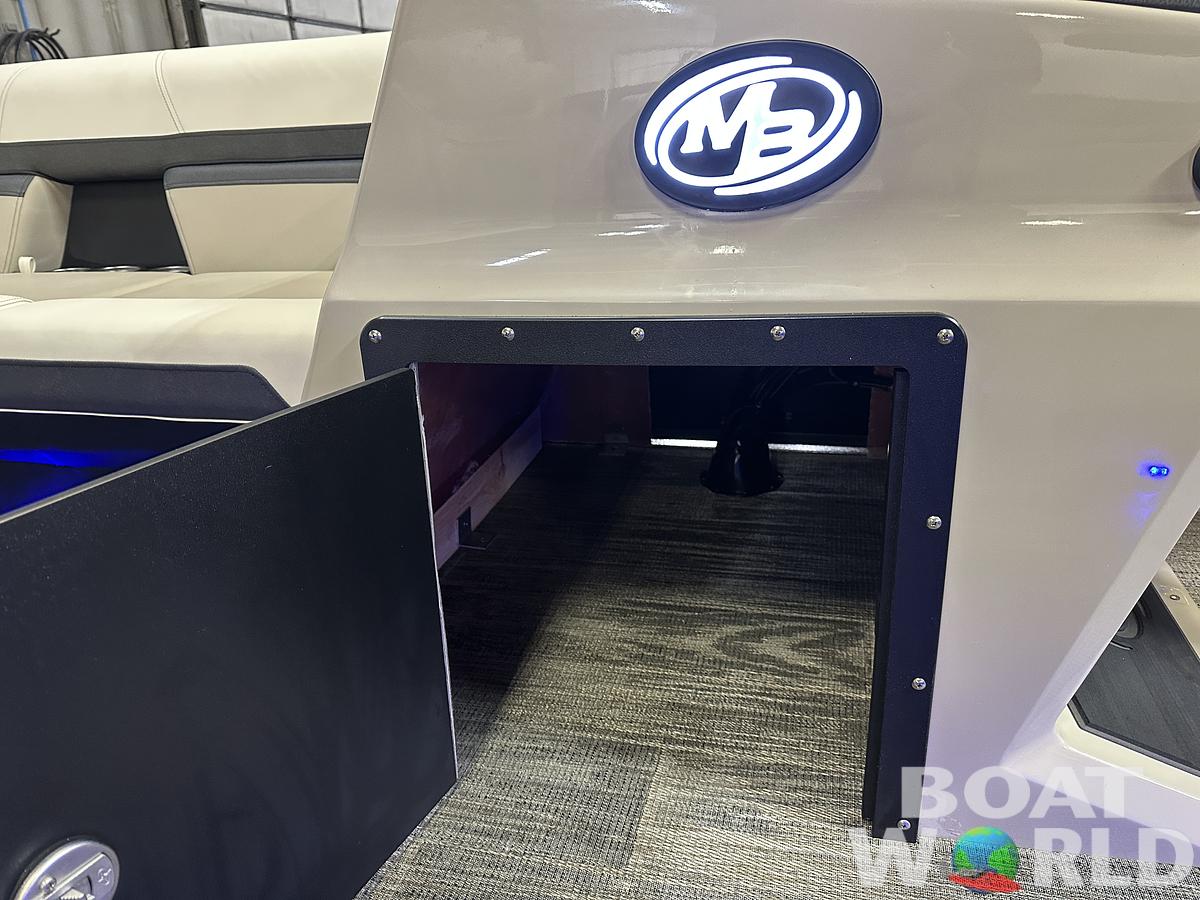 2025 Montego Bay 8522 Fish & Cruise Tritoon & Honda 150HP 4-Stroke EFI