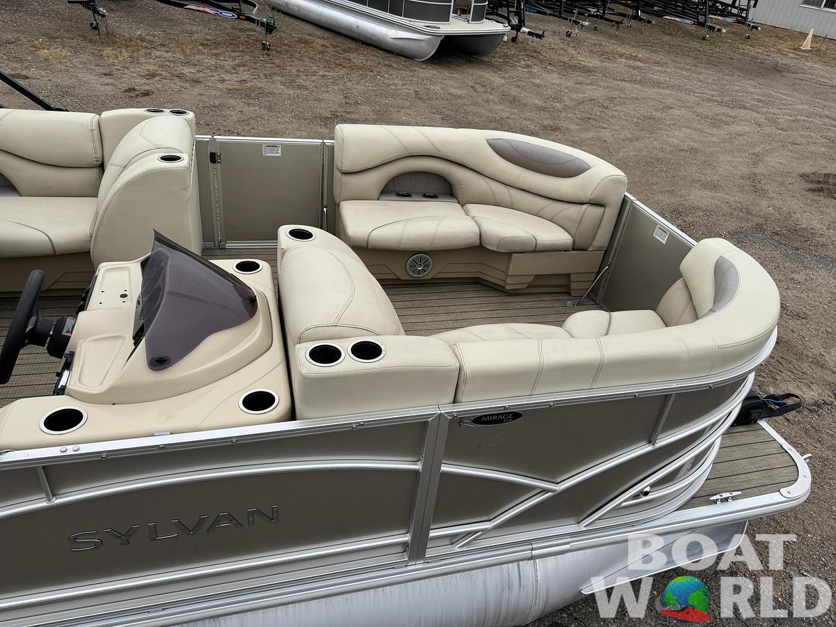 Used 2018 Sylvan Mirage 820 Cruise