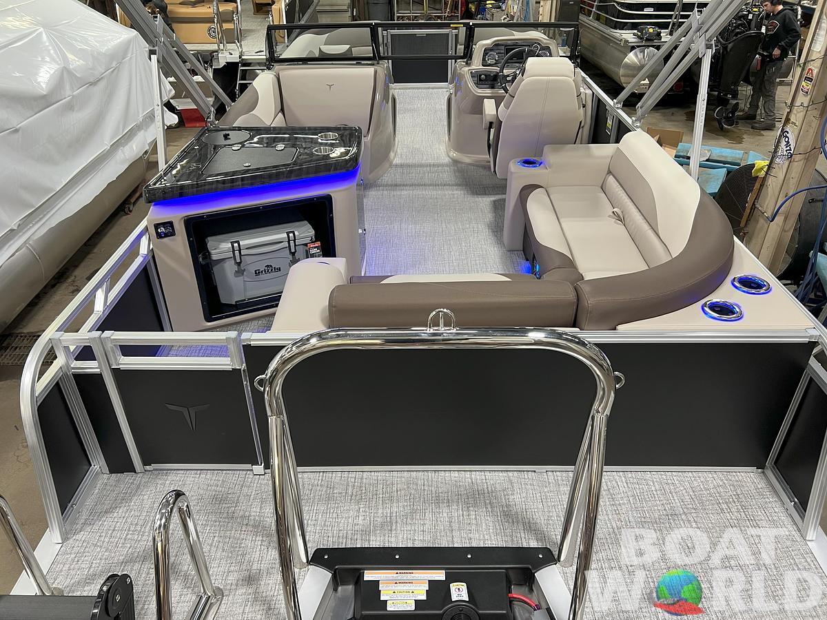 2026 Tahoe LTZ 2385 Elite Windshield Tritoon $52995