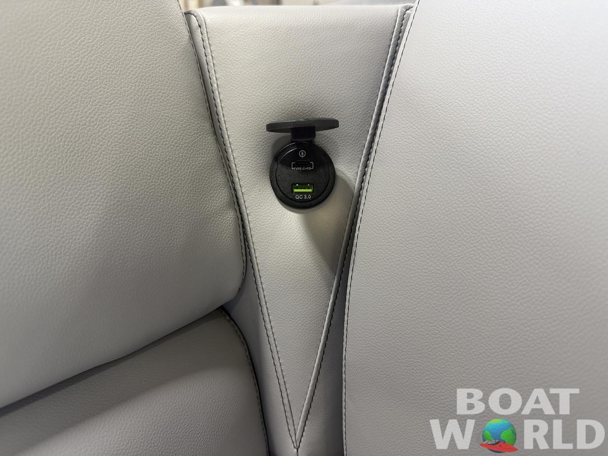 2026 Tahoe Pontoons Sport 2385 Swingback (VRB) & Honda 4-Stroke EFI