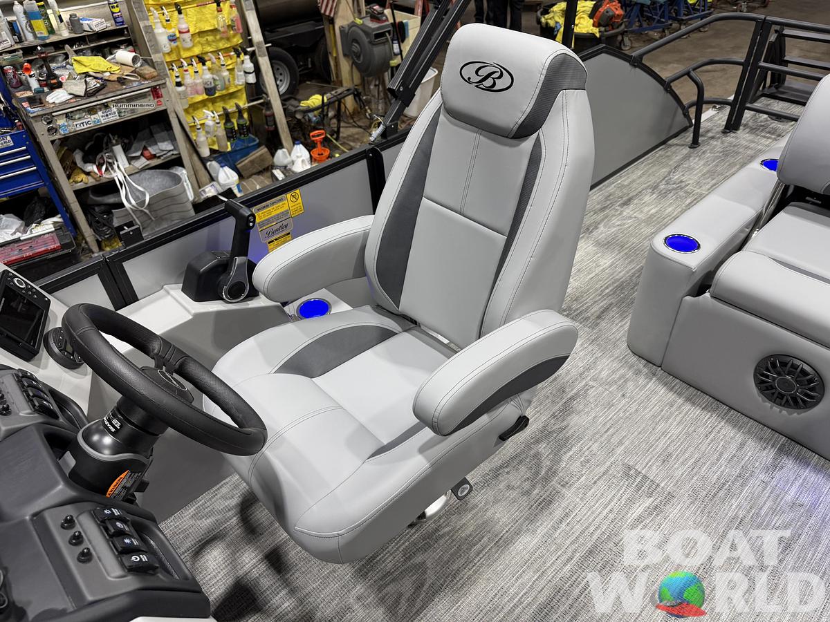 2027 Bentley Legacy 223 Swingback Tritoon $53995