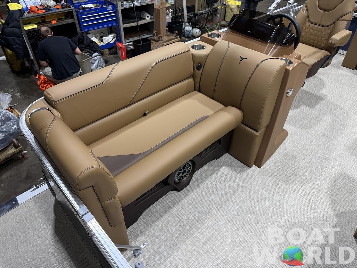 2026 Tahoe Pontoons Sport 2180 Swingback (VRB) 