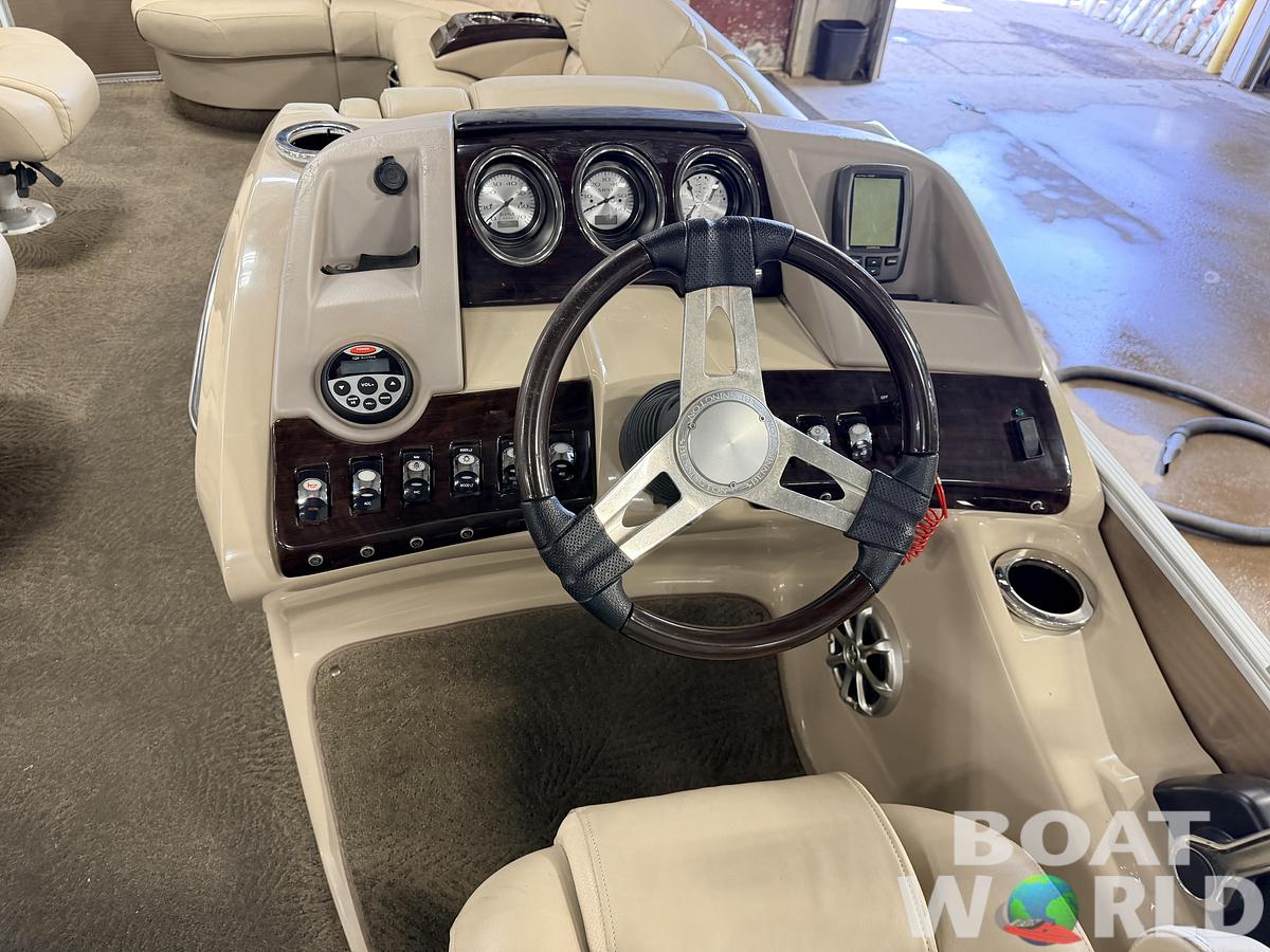 Used 2014 Bennington 2375RL & 70HP Yamaha 4Stroke - $21,995