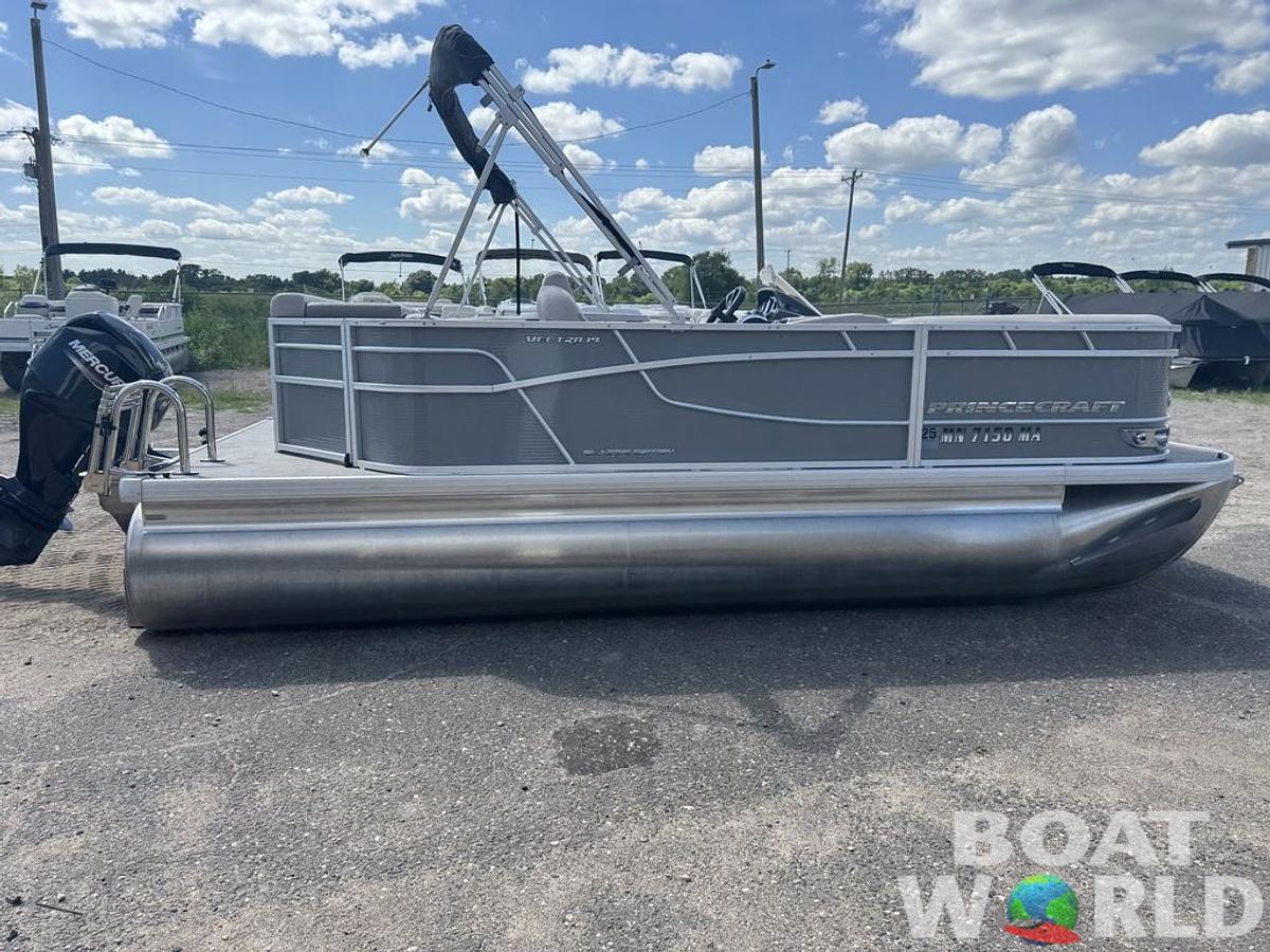 Used 2020 Princecraft Vectra 19 Pontoon